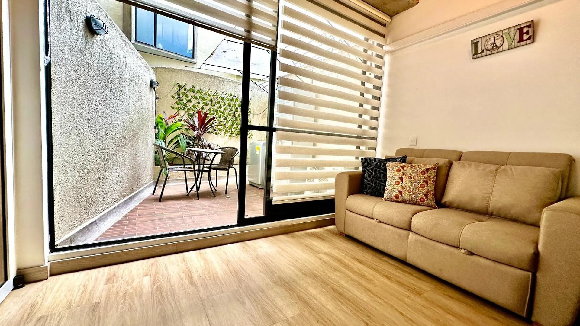 Apartamento Prime Laureles Location With Air Conditioning Medellín