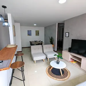  Apartamento Completo Poblado - Ubicacion Con Parqueadero
