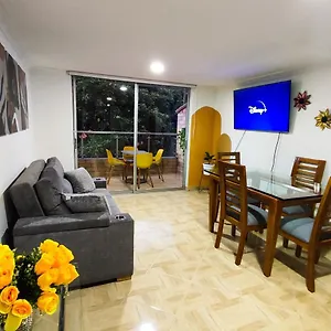  Apartamento En Laureles Con Excelente Ubicacion